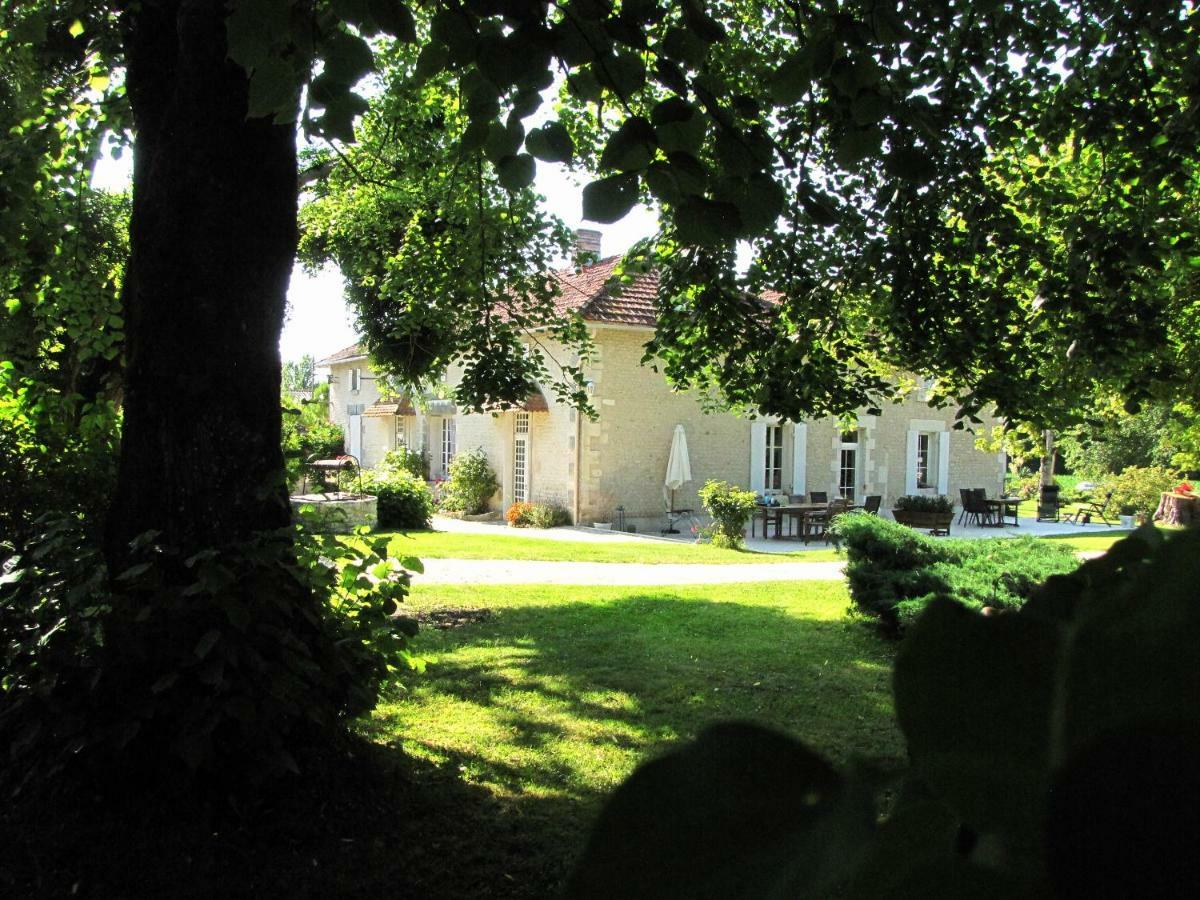 Le Chemin Bed and Breakfast Challignac Exterior foto